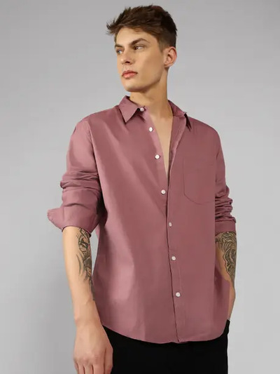 Men Slim Fit Solid Spread Collar Casual Shirt